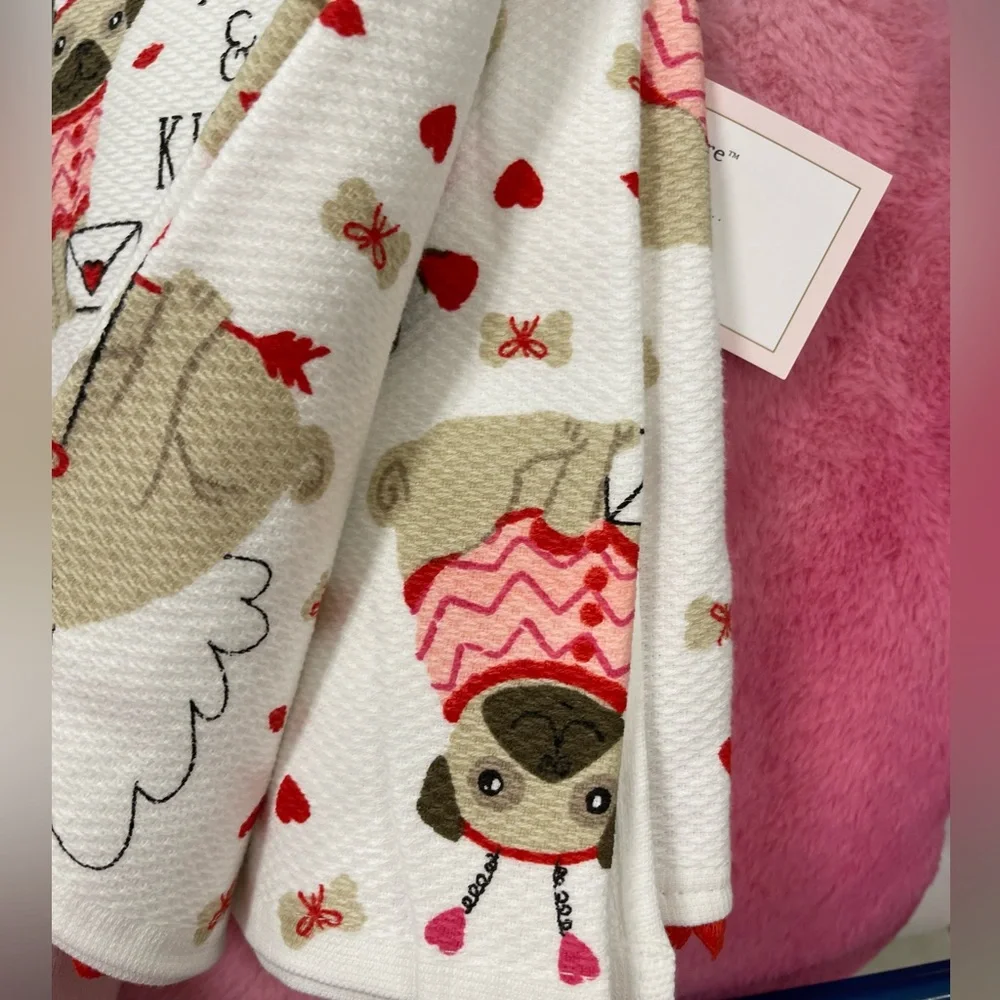 Valentine’s Day Pugs & Kisses Kitchen Towels w/Red Heart Trim set of 2 NWT